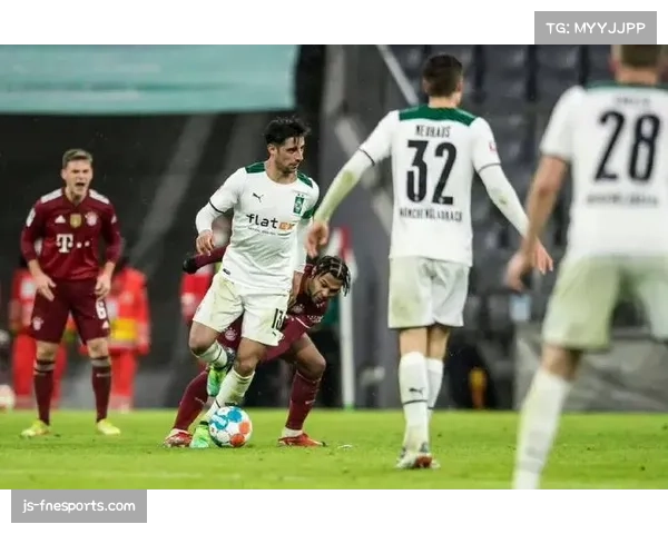 实时:达姆施塔特1-3落后于门兴,保级形势愈发严峻 实时:达姆施塔特1-3落后于门兴,保级形势愈发严峻